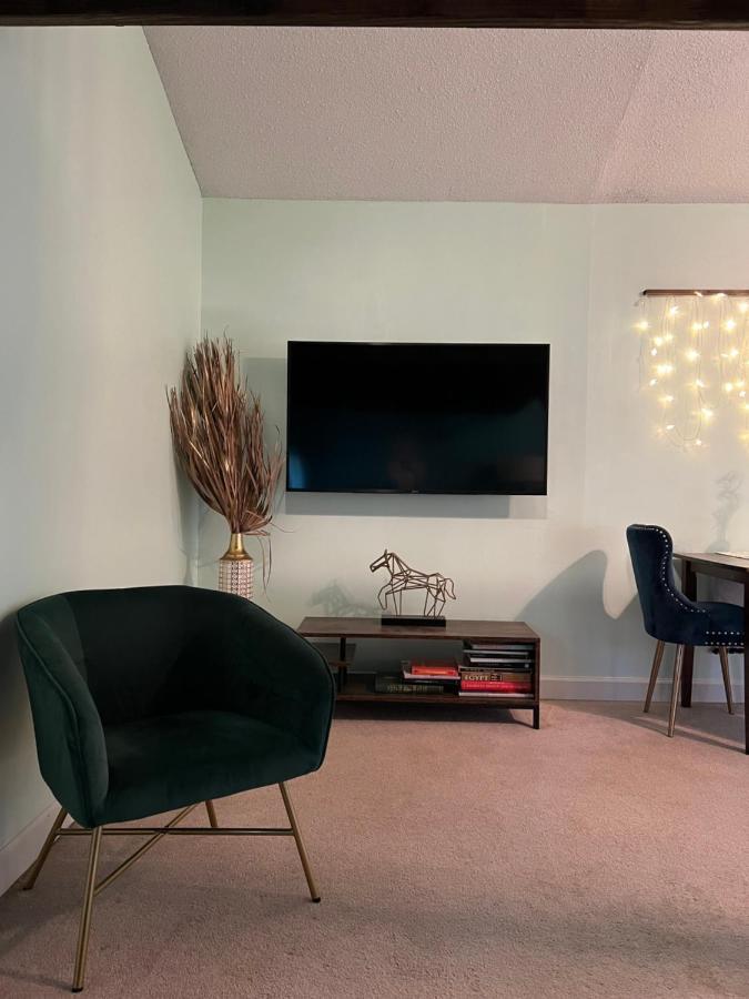 Apartament Cozy Loft With Parking And Private Patio W/ Grill Wilmington Zewnętrze zdjęcie